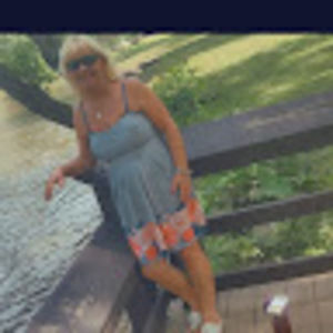 Meet your Posher, Debra